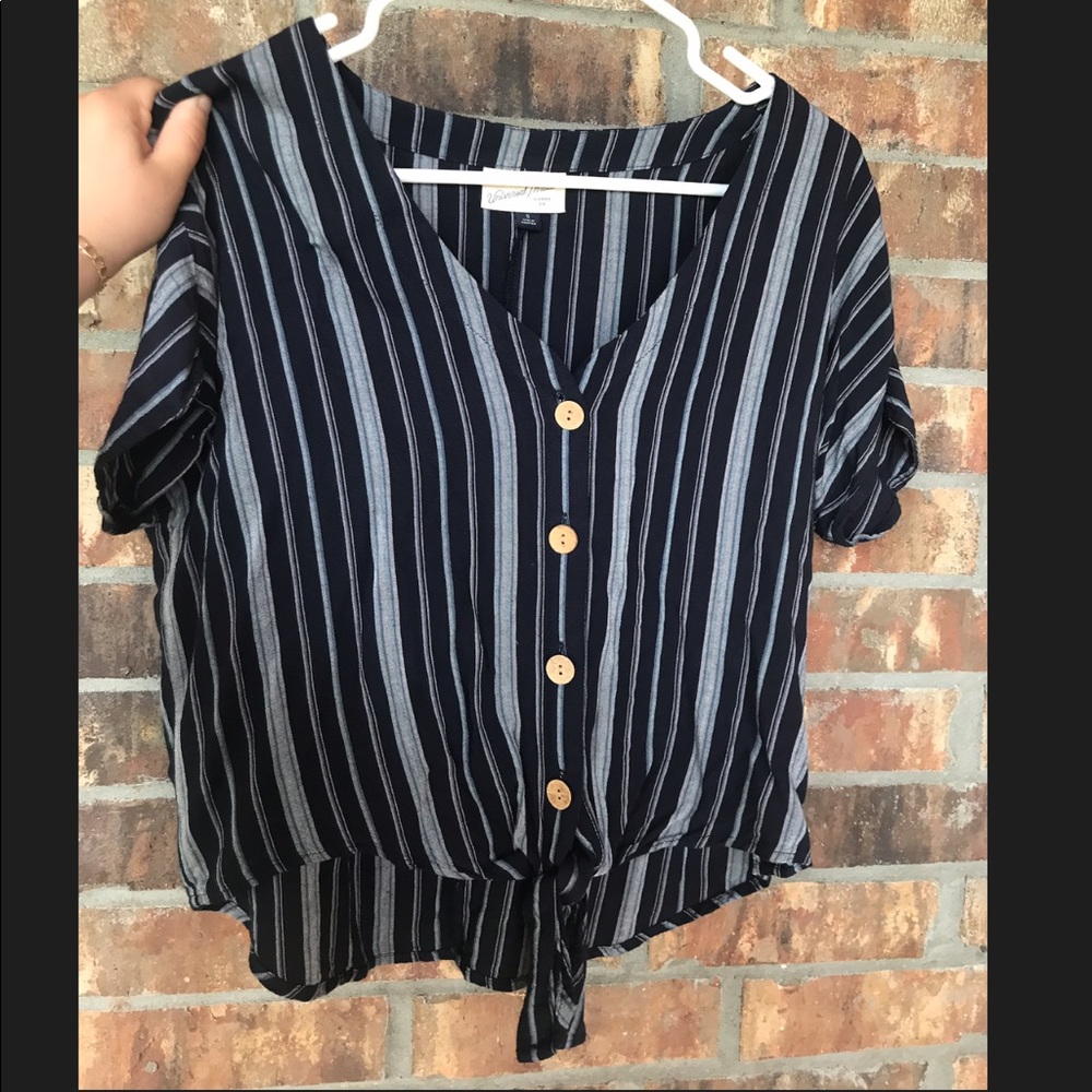 Striped, knotted, v neck, button up blouse size:M